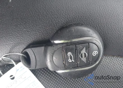 2021 Mini Hardtop Cooper from USA, damaged, VIN WMWXR3C01M2N04095